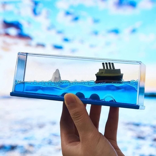 Liquid Wave Cruise Ship Decoration,Titanic,Cruise Ship That No Longer Sinks, For Car Dashboard Decorative Showpiece/Idol, Paperweight, Home Décor